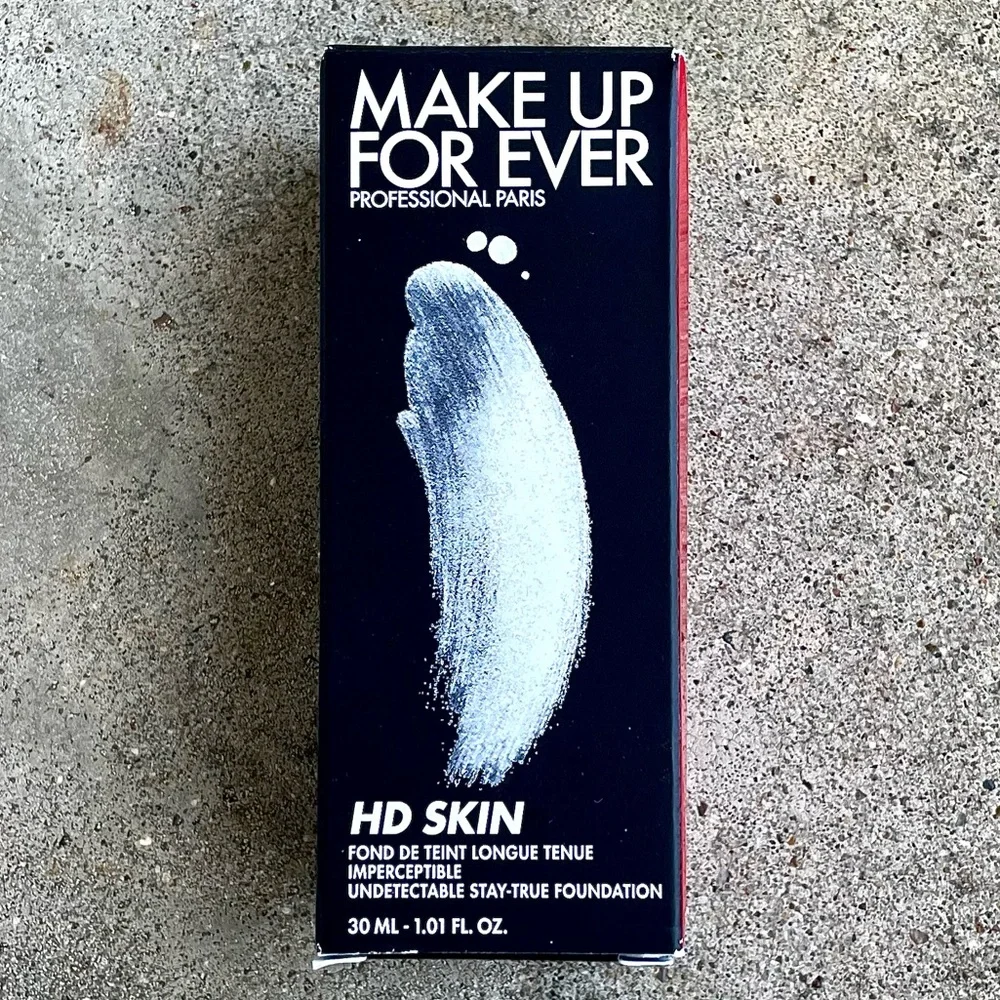 Makeup Forever HD Skin Undetectable Longwear Foundation